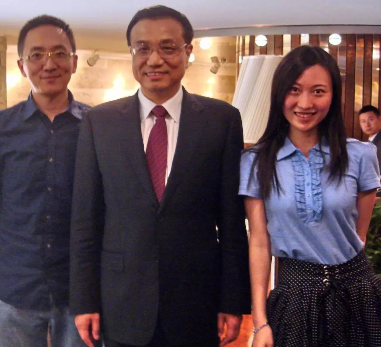 为了梦想踏踏实实走好每一步访与两任总理面对面的孟家女孩孟笛遥