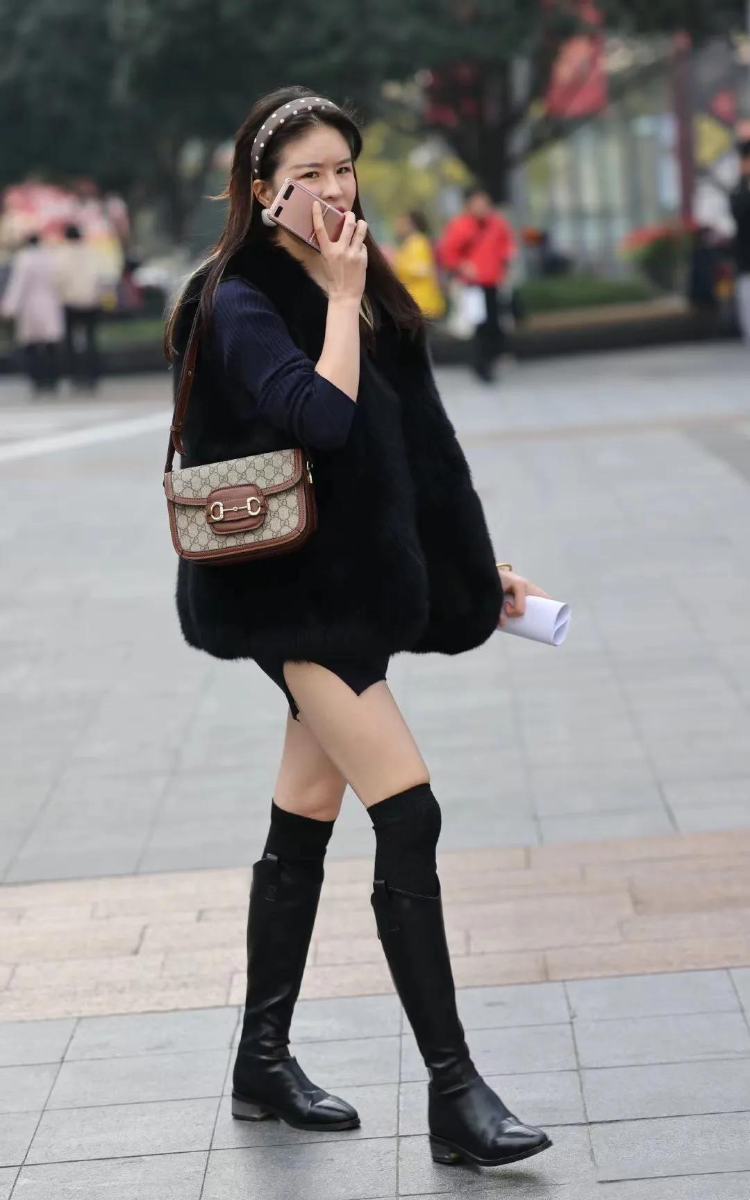 看街拍识包包：Gucci哪些包款最受欢迎？10组穿搭告诉你