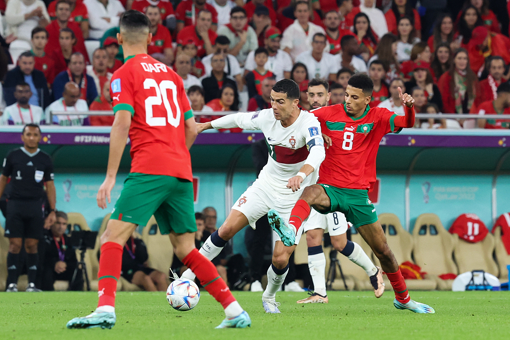 遭曼联解雇c罗该何去何从,c罗离开后曼联球迷对于c罗的态度