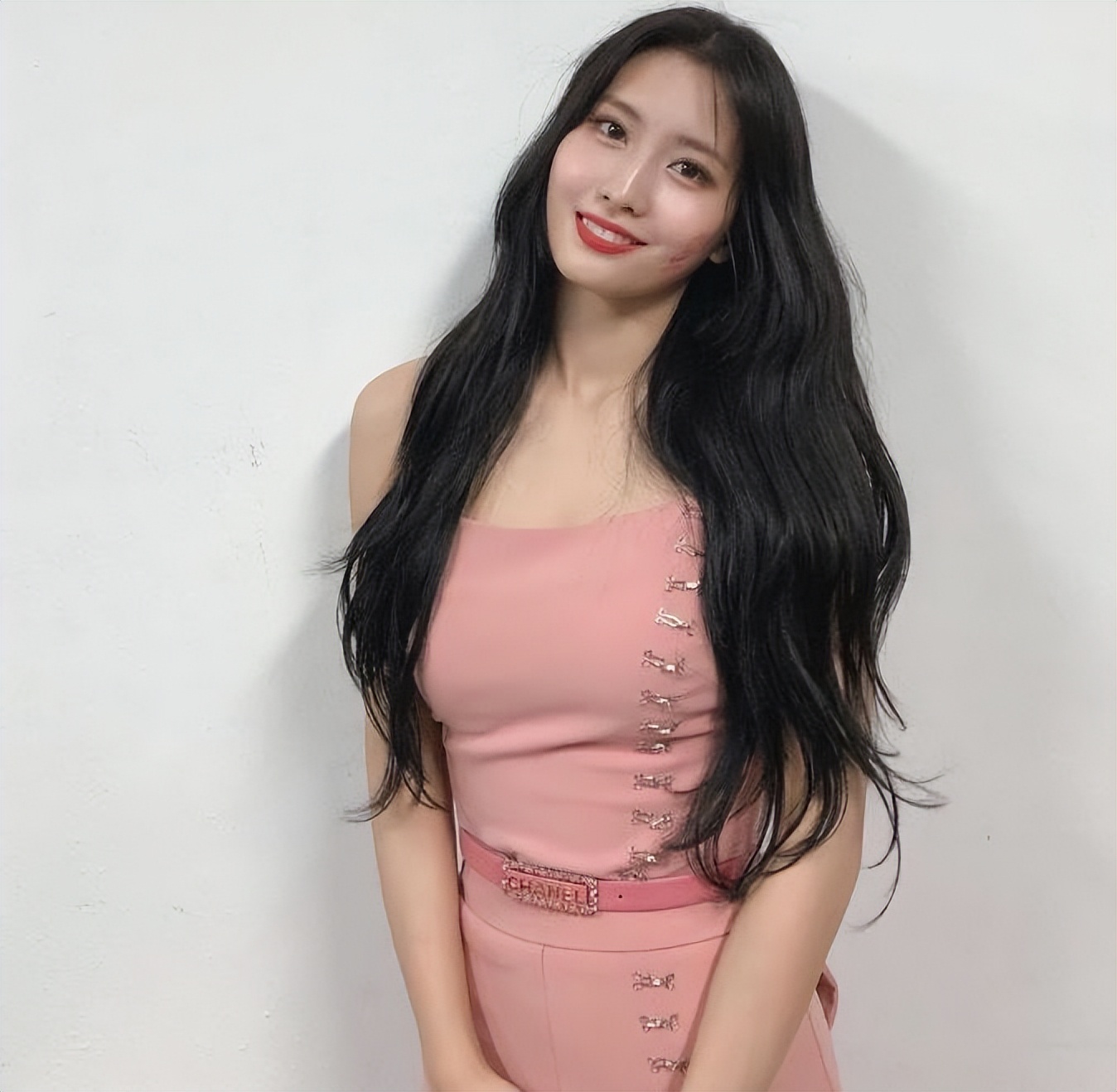 sana在twice排第几,sana在twice里的地位