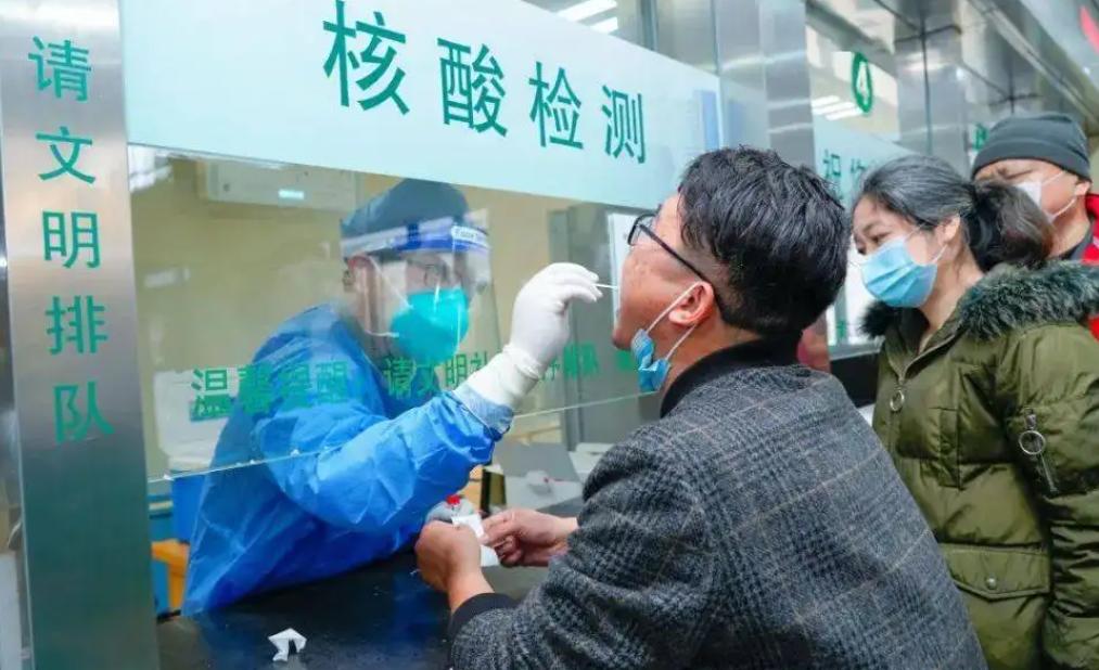 连花清瘟胶囊卖到120一盒是真的吗,连花清瘟胶囊卖100元