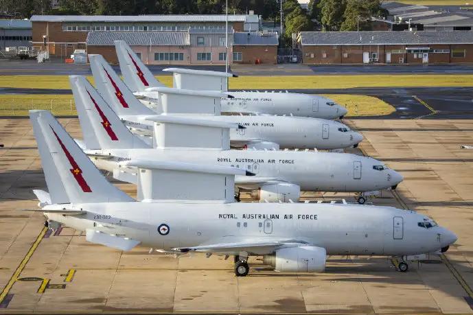 美国预警机歼20,美军现在有短板吗