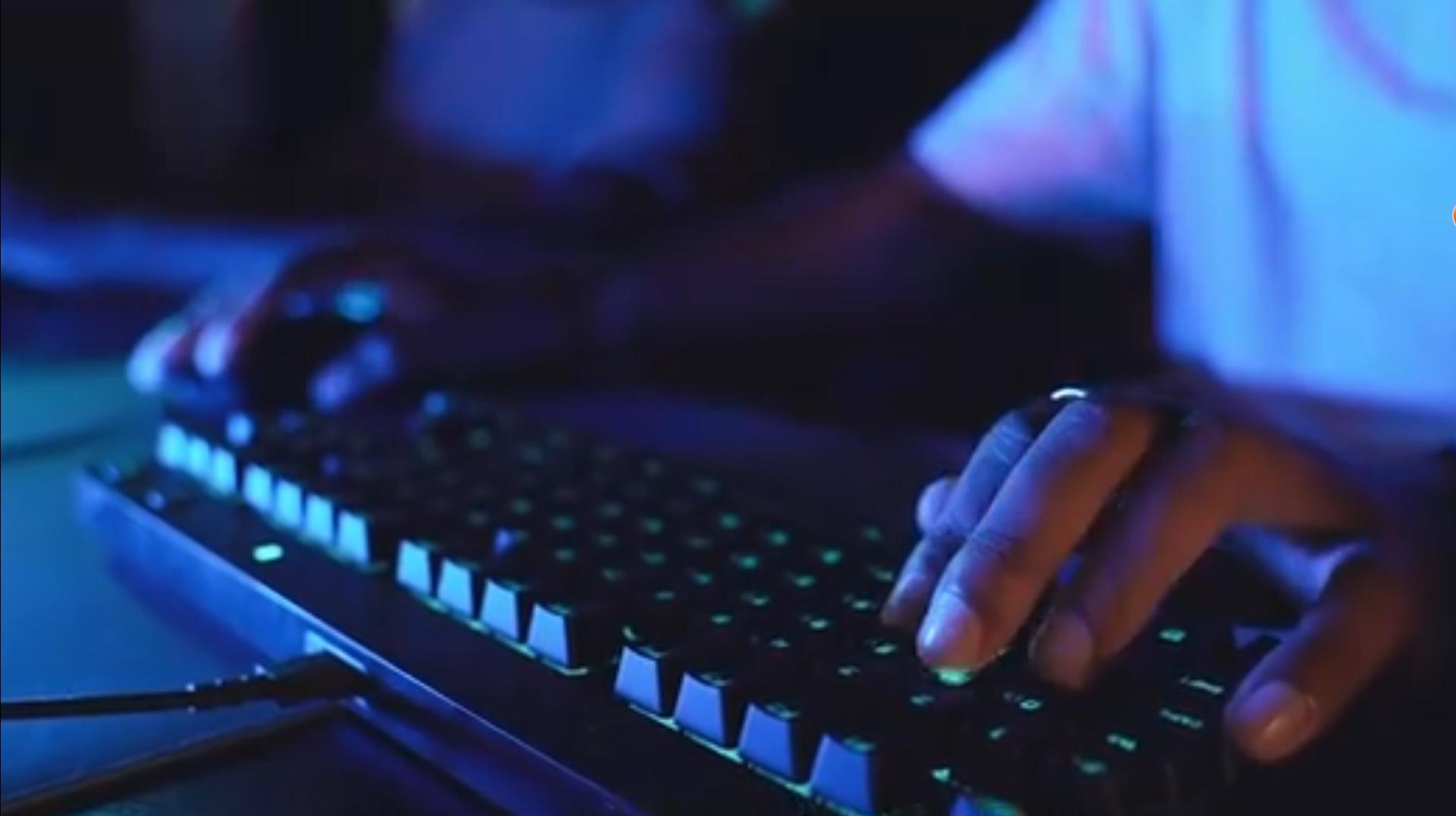 请还给孩子应有的纯真,孩子的纯真能治愈我所有的烦恼