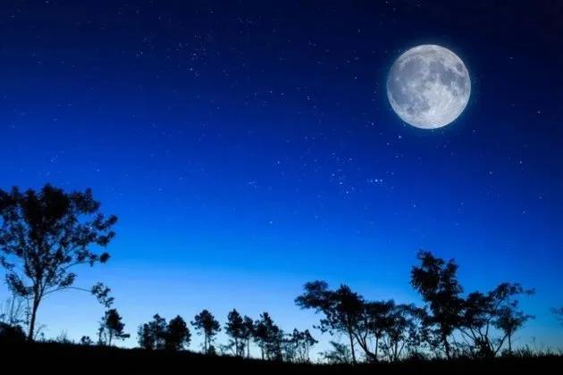 月亮唯美的诗句,月亮相关的优美诗句