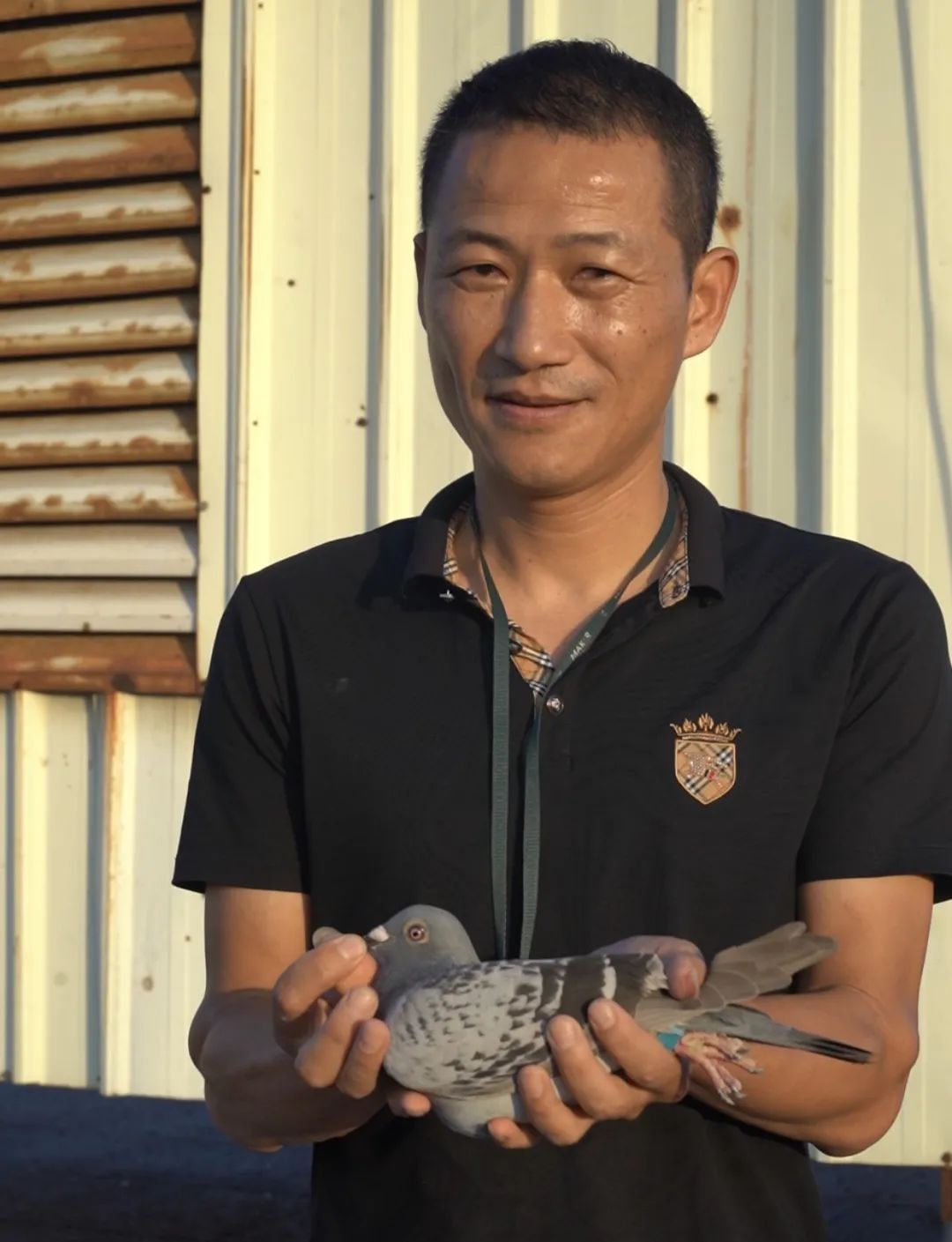 陋棚一样可以飞出“飞龙荣耀杯”13760羽总冠军，王志杭夺得亚军