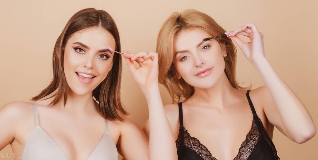 为什么头发有些是直的有些是卷的,眉毛卷起来上翘怎么回事