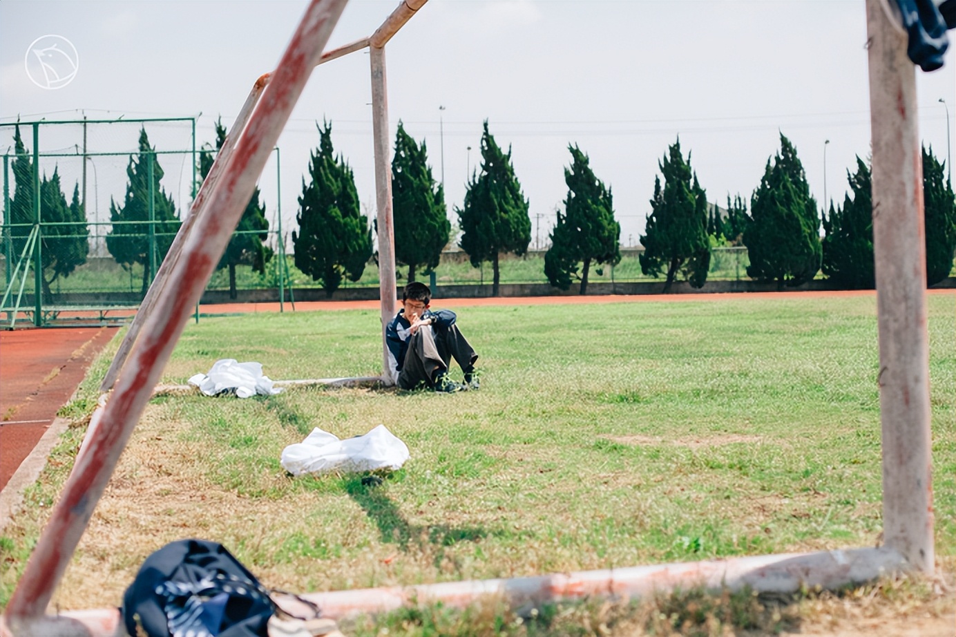 这个校园“*拍偷**狂魔”,拍下了95后的绝版青春