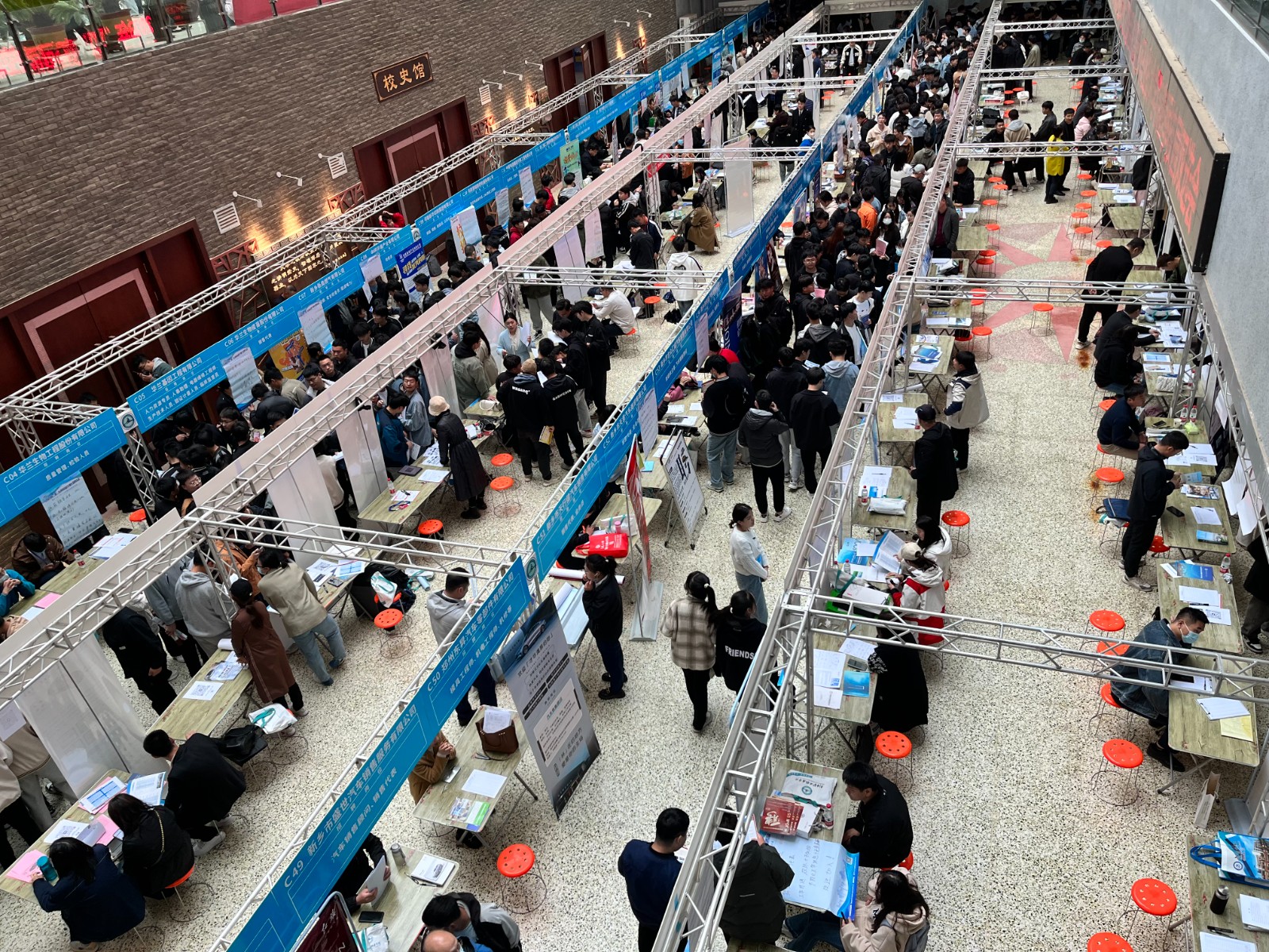 新乡职业技术学院校企,新乡职业技术学院校企合作靠谱吗