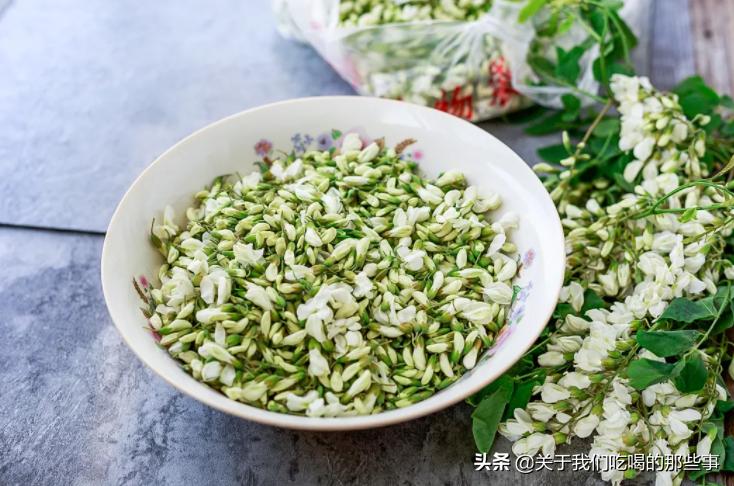 槐花有几种颜色的可以吃,紫色槐花吃了对身体有什么危害