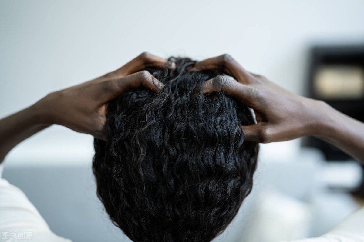 洗完头发风干好还是自然干好,洗完头自然风干好还是吹干好