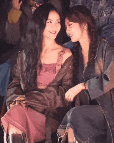 上海时装秀谢娜刘诗诗,时装周谢娜刘诗诗