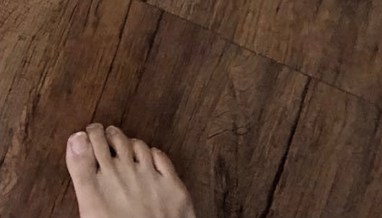 杨颖封面引热议,杨颖扔南瓜片段