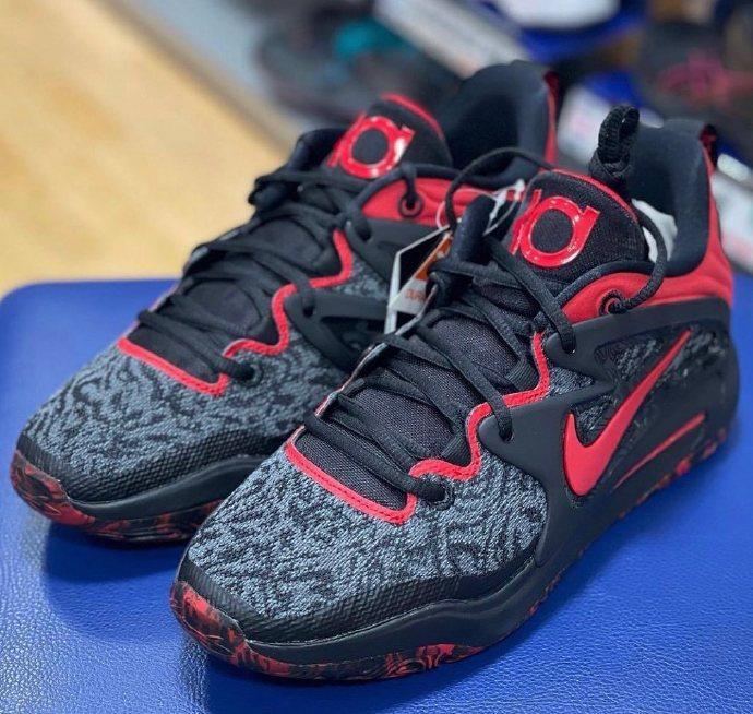 耐克aj1十大经典鞋,耐克最好看的鞋aj1