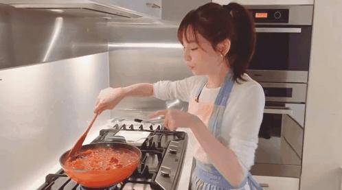 王心凌40岁还能保持这样的少女感,40岁翻红王心凌凭什么