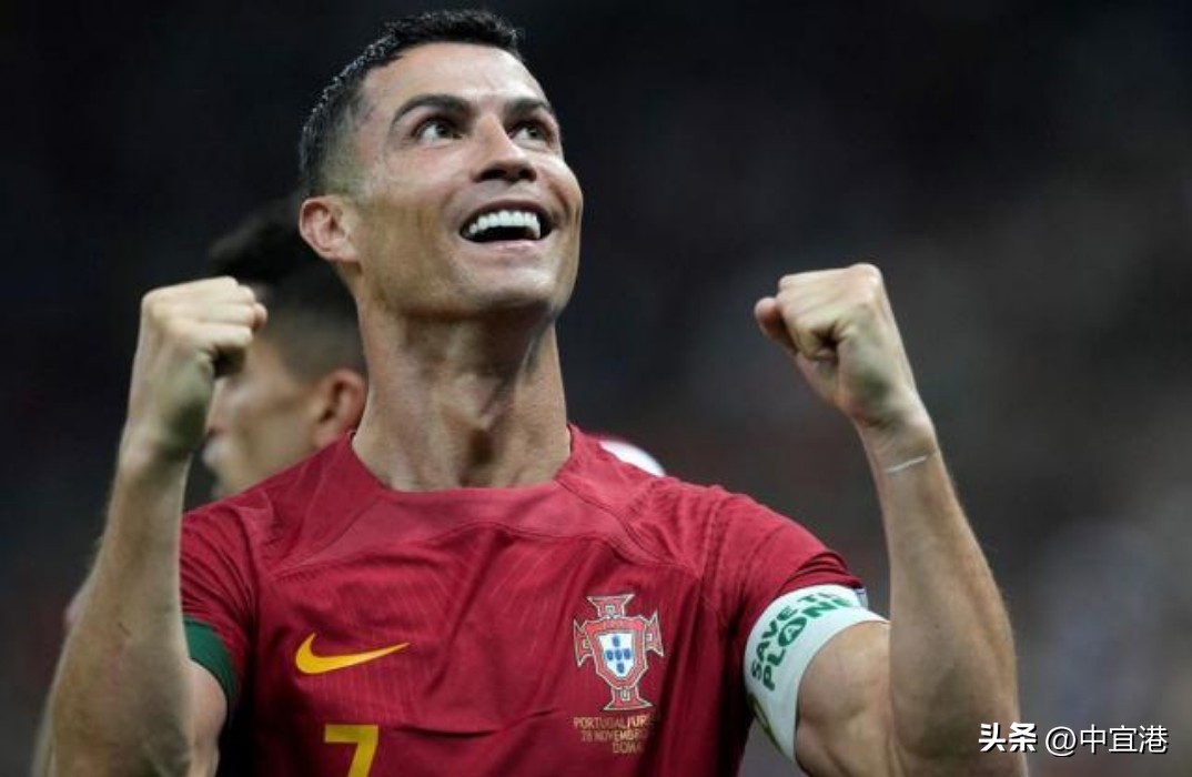 阿根廷对战葡萄牙比赛中梅西进球,世界杯半决赛阿根廷罗梅罗