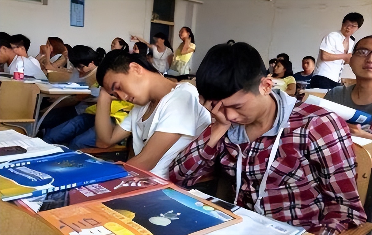 上不了高中不读技校还有机会吗,为什么读烂高中也不读技校