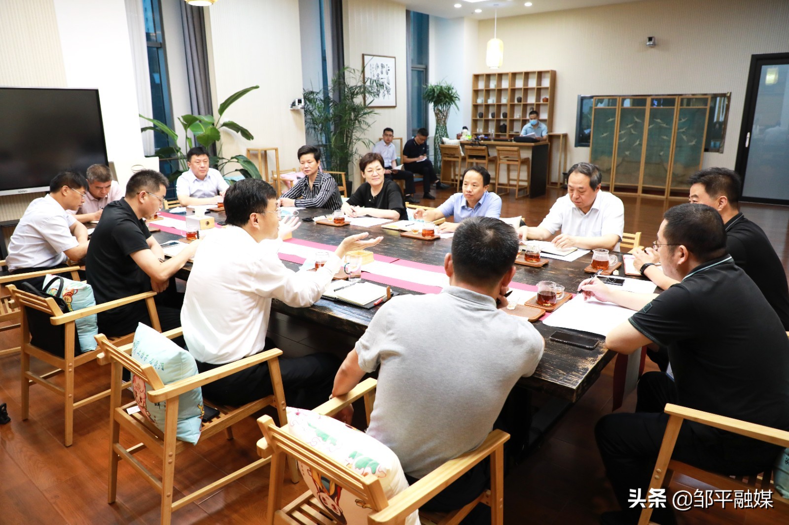 邹平开展“e盏茶事”政企交流暨推动工业提质增效活动