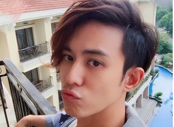 全球百大最帅面孔女生朱珠,全球最美面孔朱珠问鼎