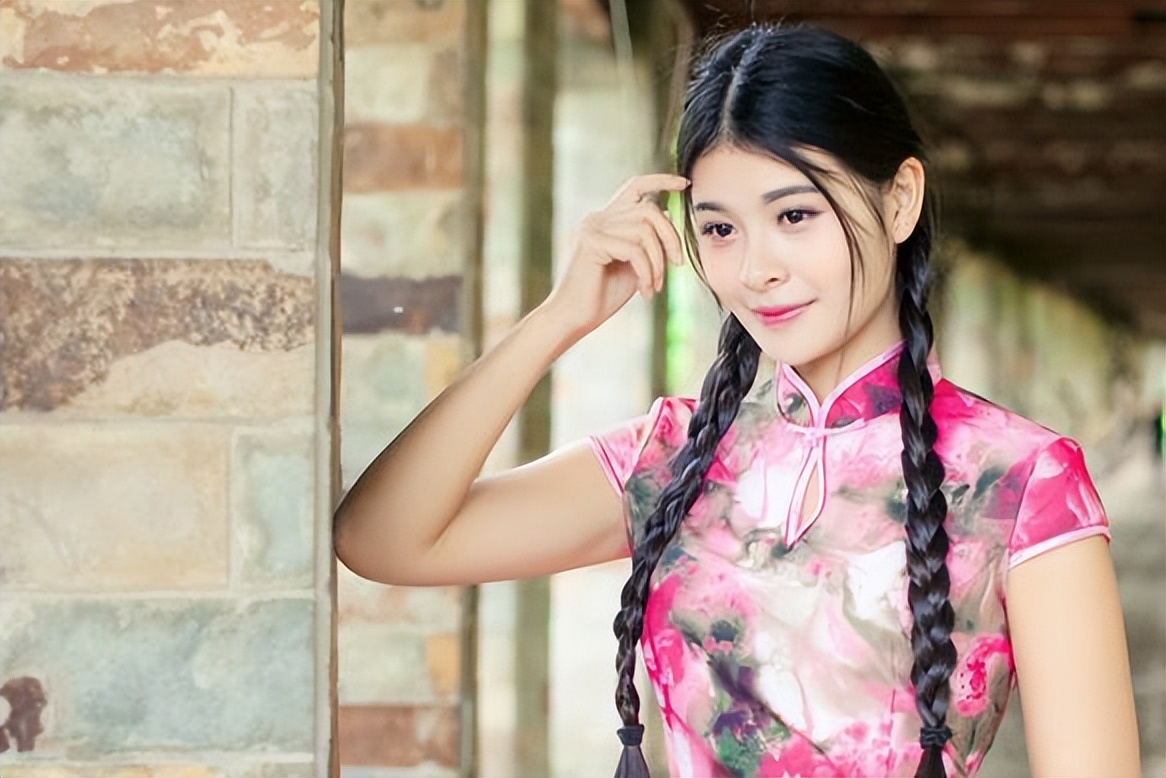 联想的技法在诗词创作中有多重要？掌握后可令意境倍增，实用无比