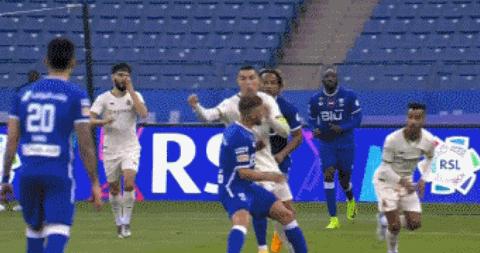 沙特裁判看c罗是哪场比赛,裁判提前吹哨c罗