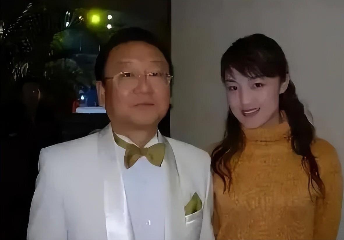 赚着中国人的钱移居国外的明星,十位出国定居明星