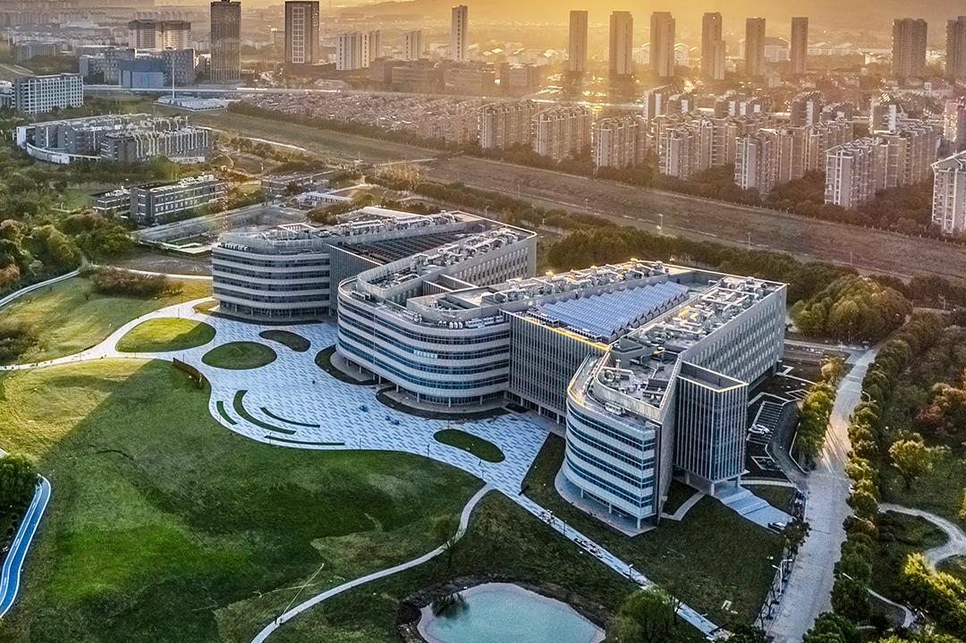 中国药科大学：位于江苏南京，众多与“药”相关的专业该怎么选？