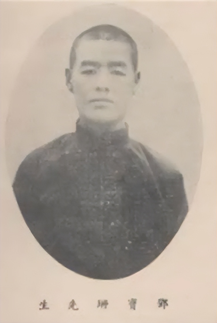 邓宝珊与彭德怀有“两战之结”，毛主席一语化解：打是亲，骂是爱