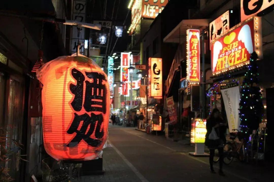 鏃ユ湰鎵粍浜哄憳,鏃ユ湰姘戜紬鎵粍