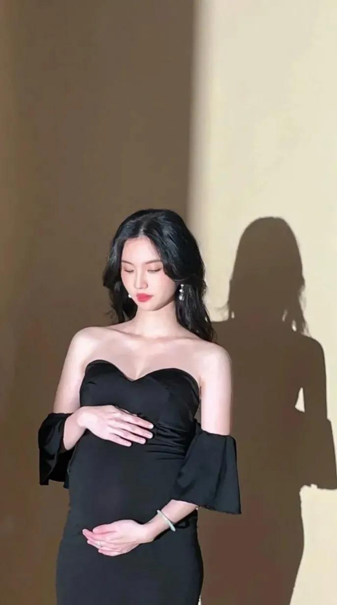 漂亮孕妇写真图片,时尚辣妈孕妇写真