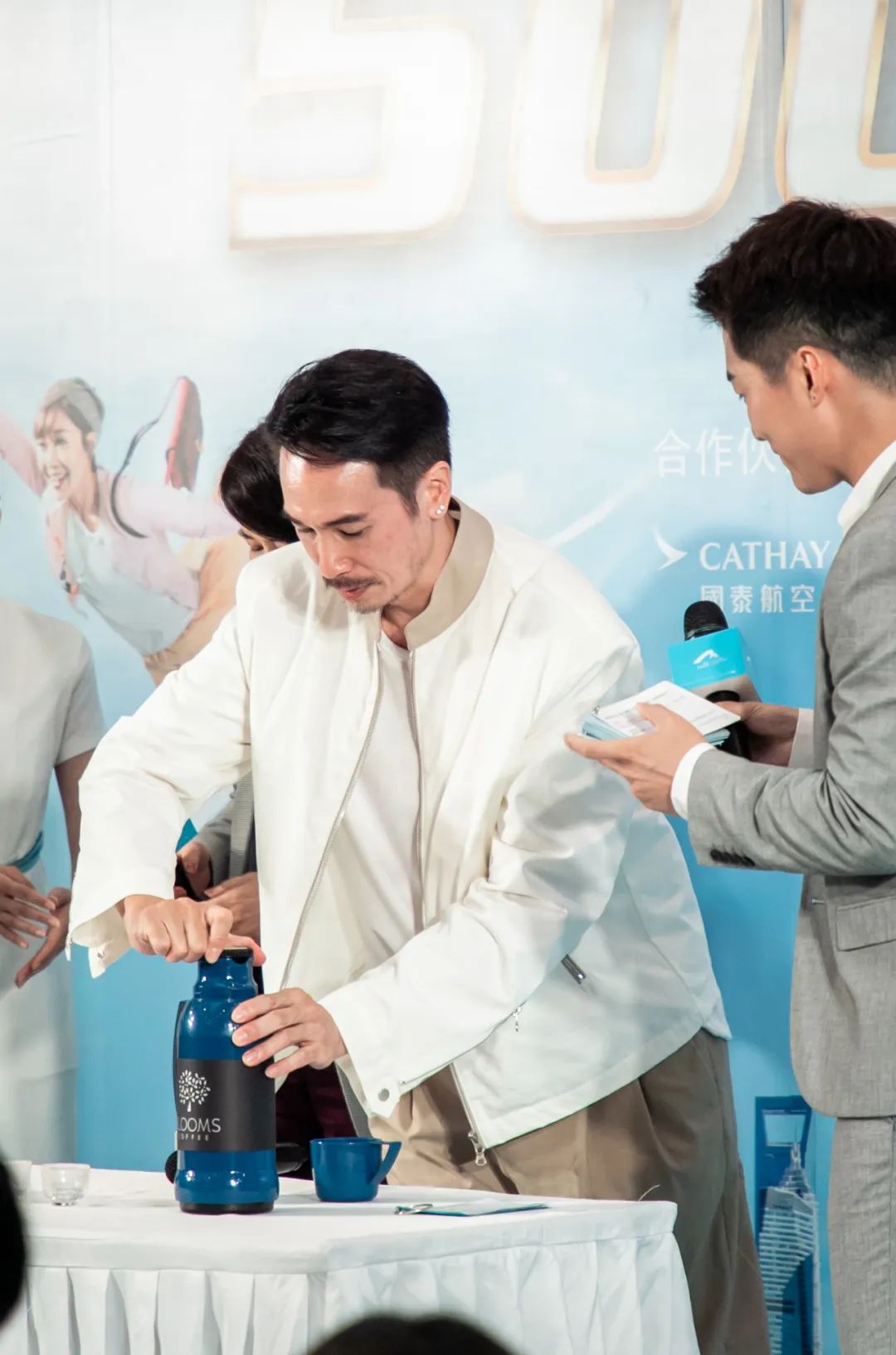 你有多久没出发了？从香港飞往心仪目的地，50万张机票等你get！