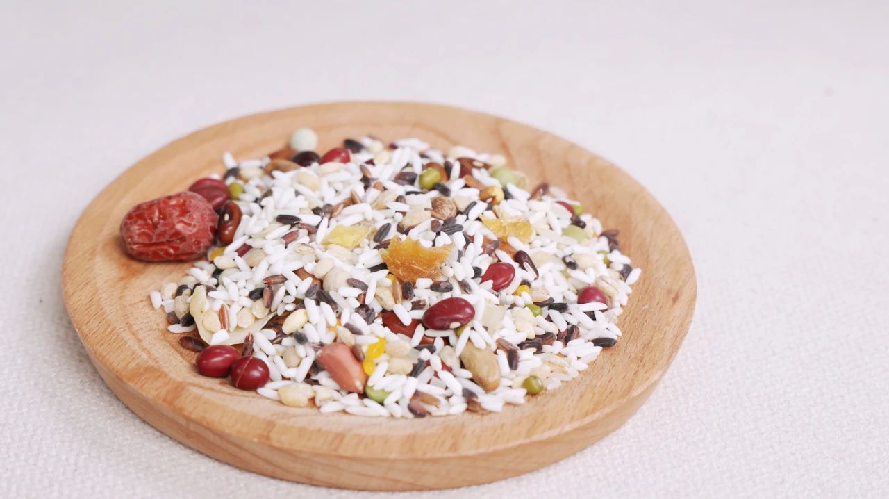 口腔溃疡糜烂饮食需要注意什么,口腔溃疡的饮食调理有哪些建议