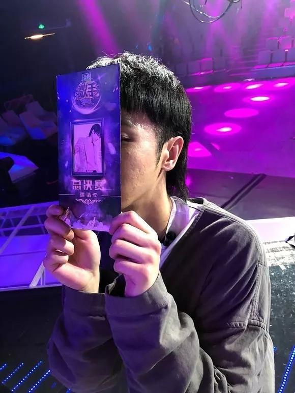 华晨宇削下颌骨的后果,华晨宇下颌骨内推