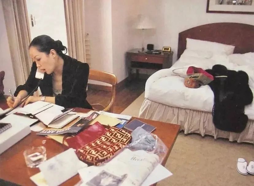 心机女搞垮富豪,拜金女把土豪搞破产完整