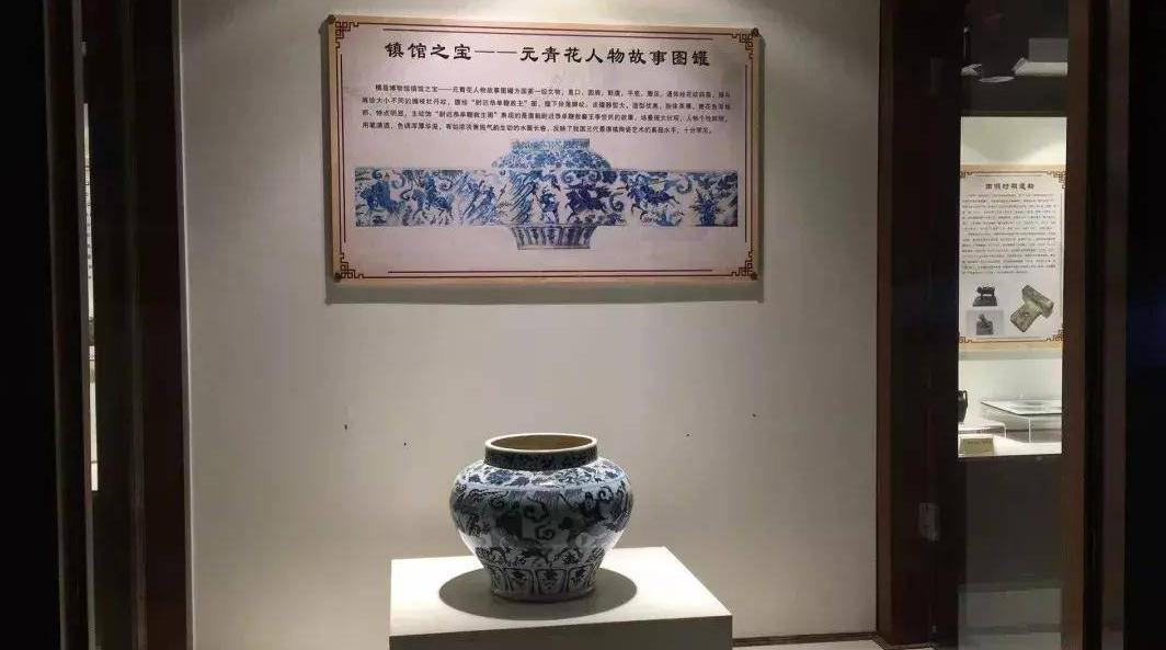 80年广西工人挖出骨灰罐，带回家腌菜，多年后专家估价：值2.3亿