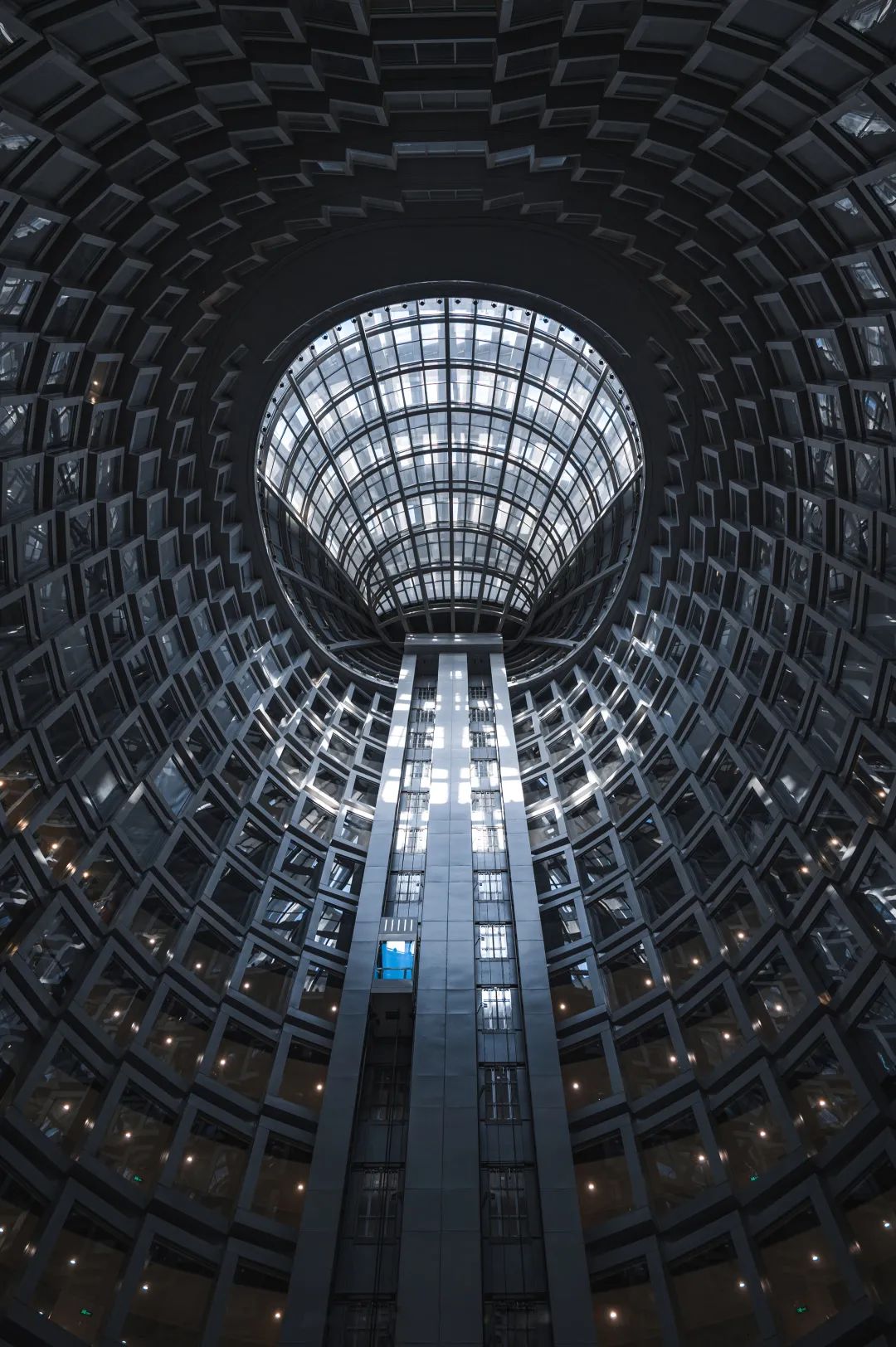 来自五湖四海的大学生摄影爱好者们，在拍些什么？