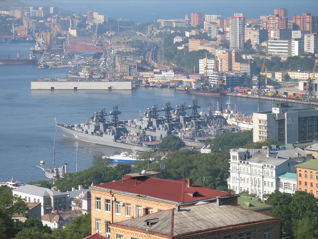 中俄关系超越冷战时期,中俄合作再提速贸易额突破2500亿