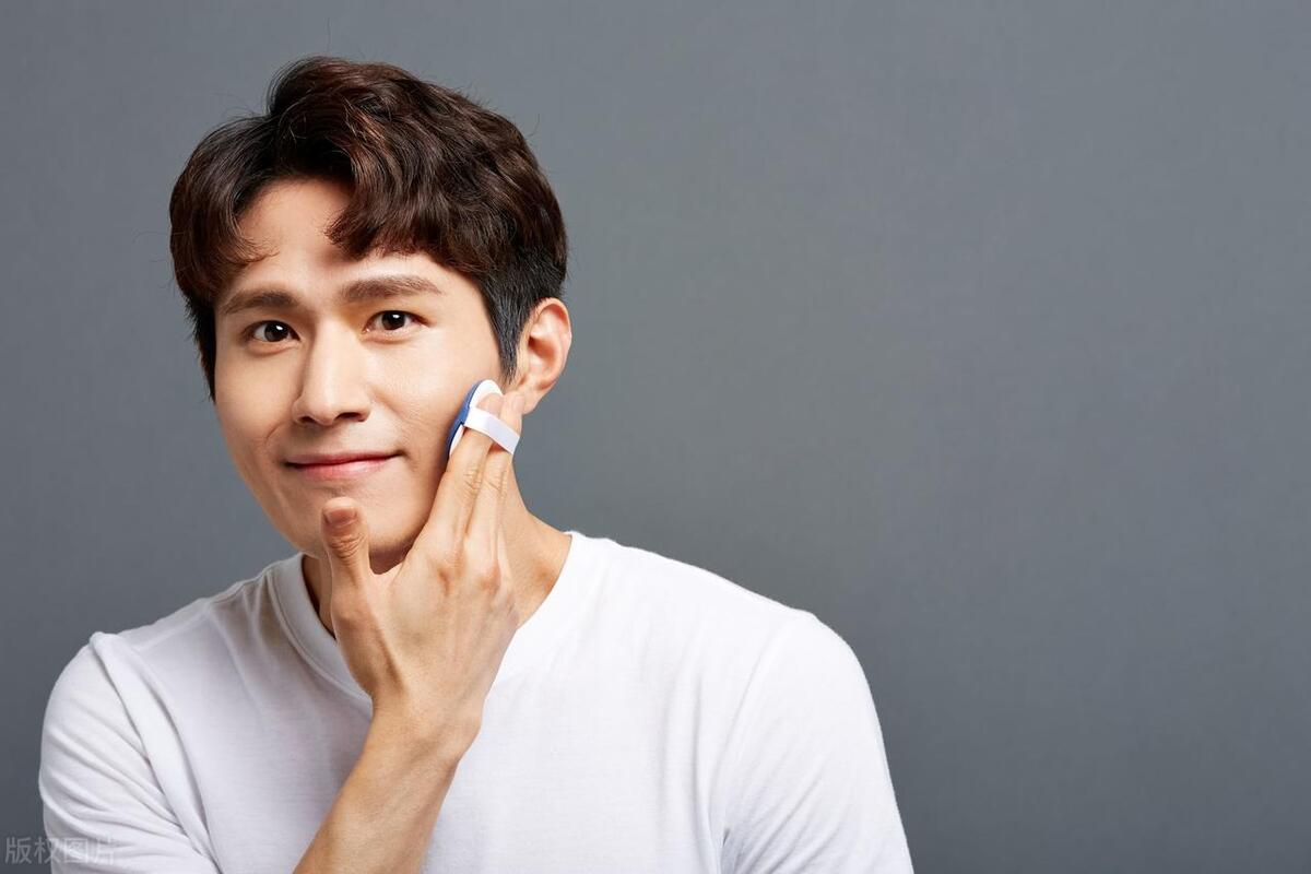 秋季护肤如何让肌肤远离多事之秋,男性保养护肤的方法