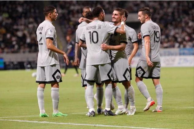 足球产业风险因素,外部环境对恒大财务危机的影响