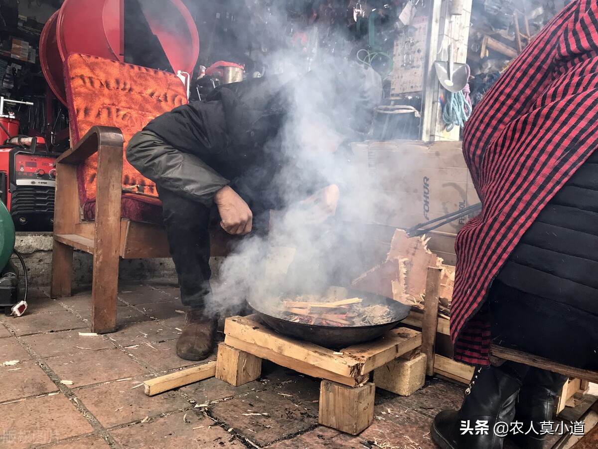 现在北方城市供暖还是烧煤嘛,烧煤取暖合适还是用电取暖合适