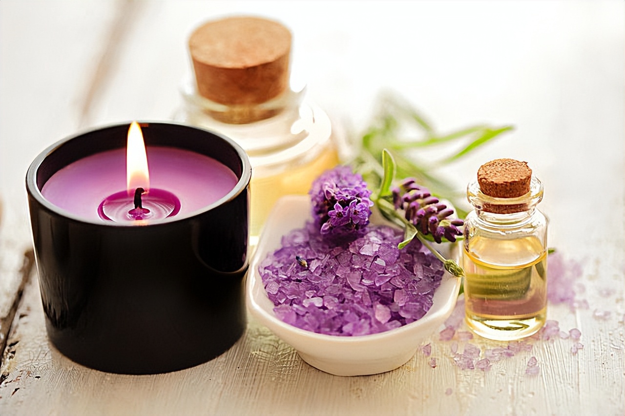 美国的摇钱树，收集到这种昂贵的树脂，就能轻松月入百万