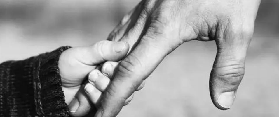 蹇冪悊瀛﹀缁欑埗姣嶇殑蹇犲憡,蹇冪悊瀛︾煡璇嗗垎鏋愯鐖舵瘝鍐疯惤