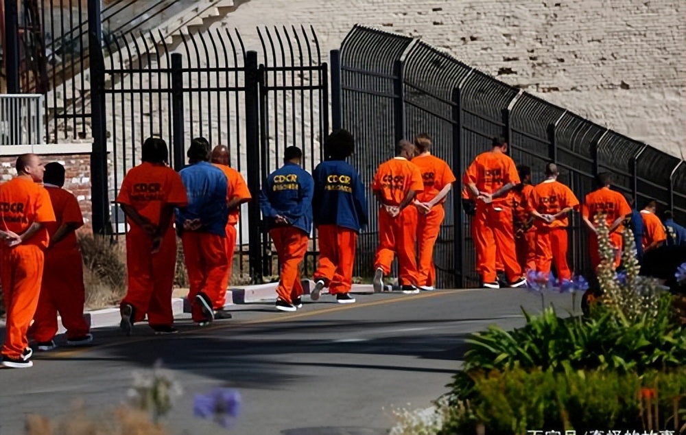 以军持续无差别轰炸,以军发动“最猛烈”轰炸