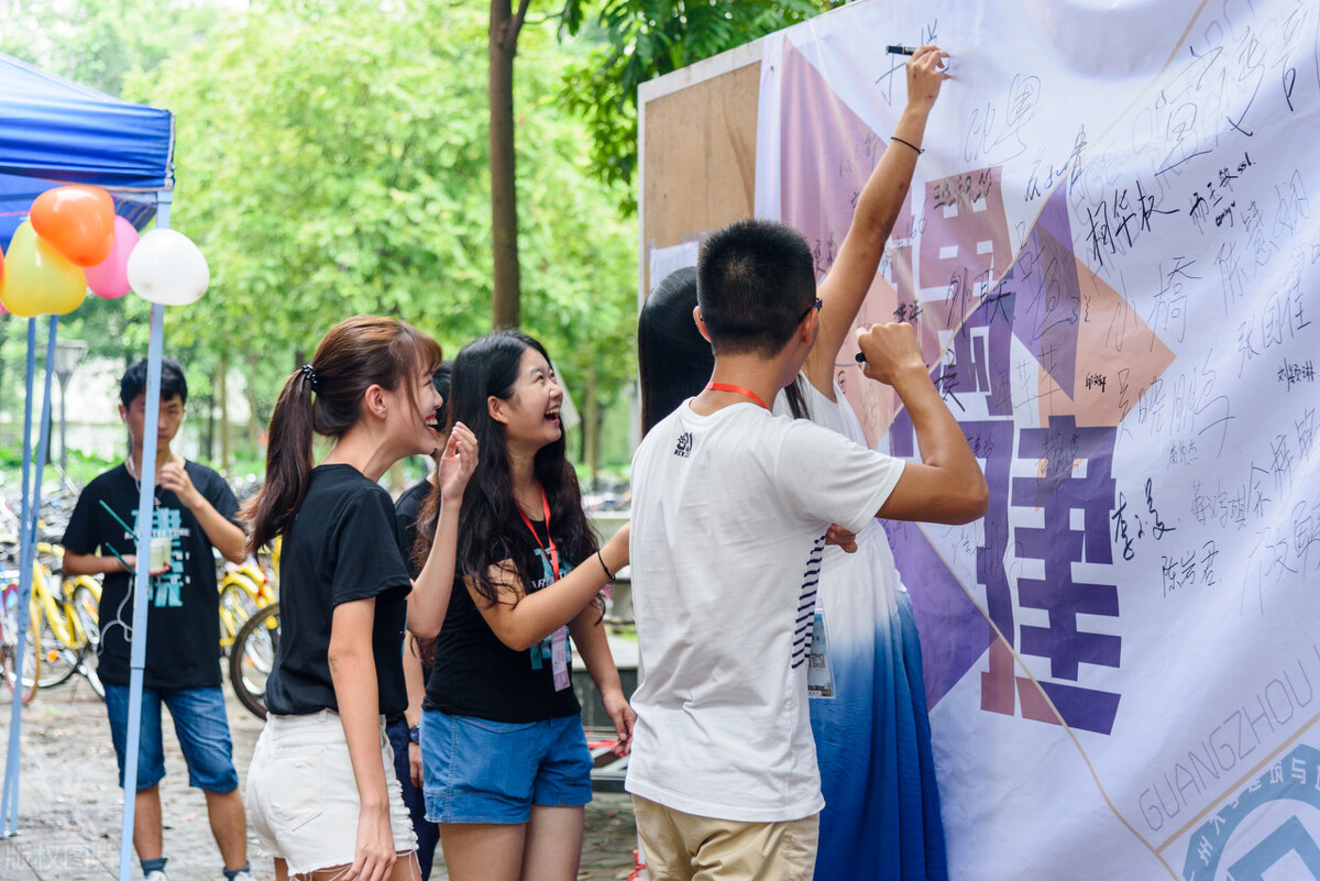 如何克服大学的孤独感,上大学如何缓解孤独感