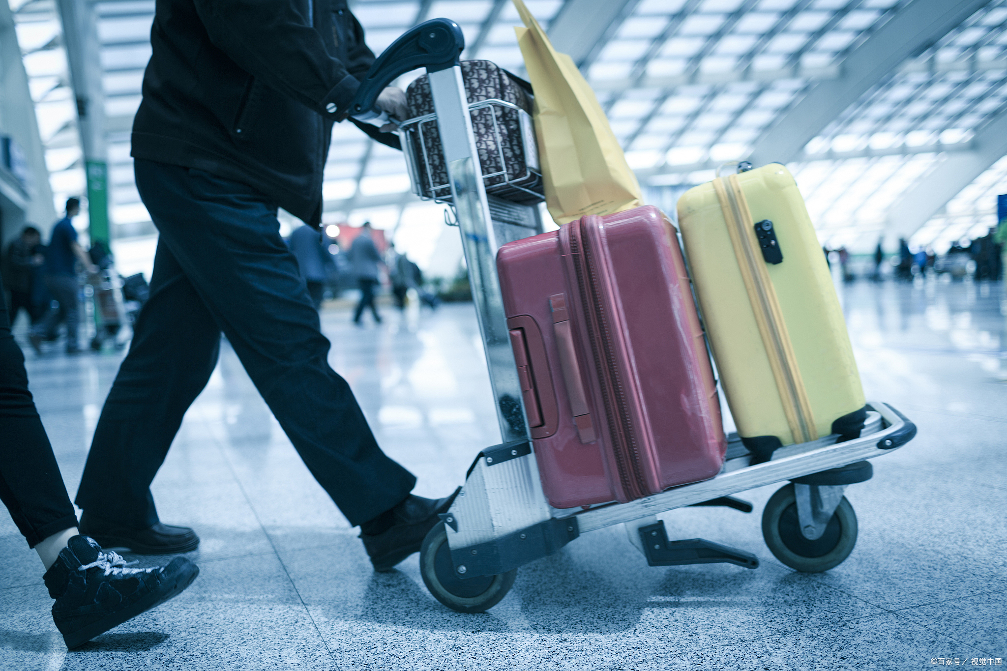 2023香港留学申请时间 (香港留学八大院校申请指南)