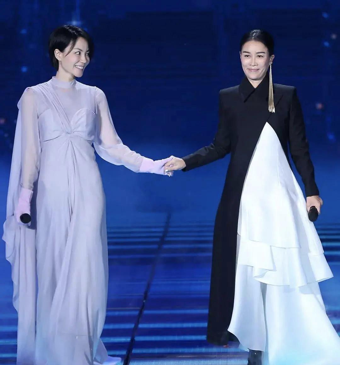 那英被歌手点评,那英被吐槽的歌曲