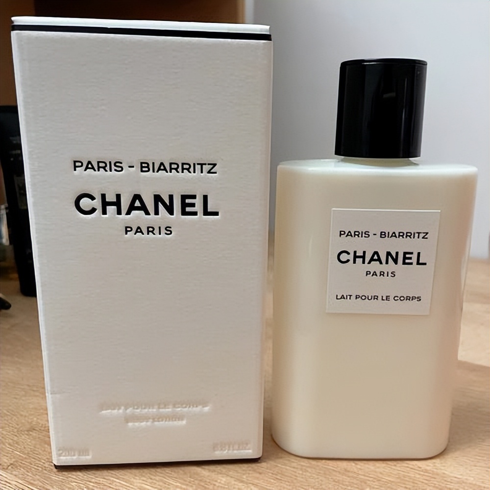 懒人推荐化妆好物,化妆师推荐的好物分享