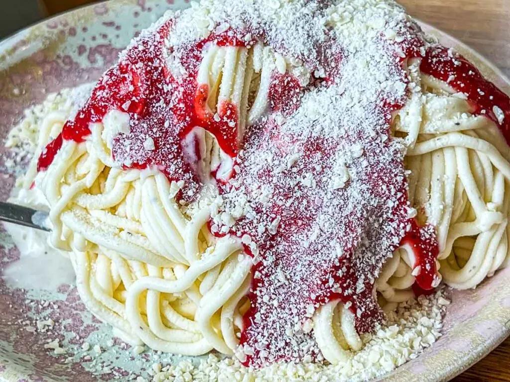 入口即化的甜点欧洲,100种无法抗拒食谱