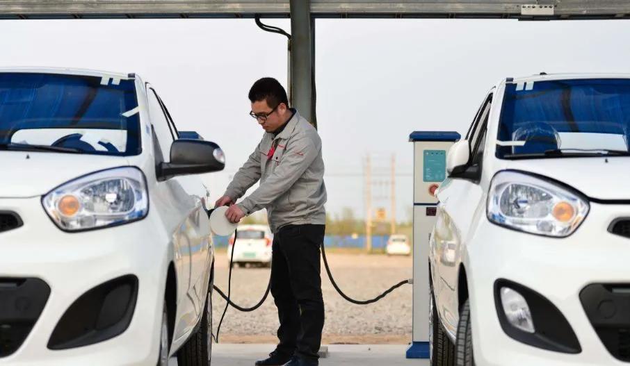 富士康打工妹如何做到身价千亿,富士康打工妹真的好混吗