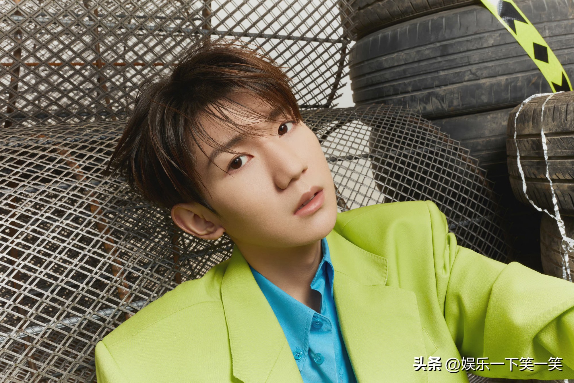 王源十八岁生日王俊凯和易烊千玺,王源王俊凯易烊千玺歌曲宠爱