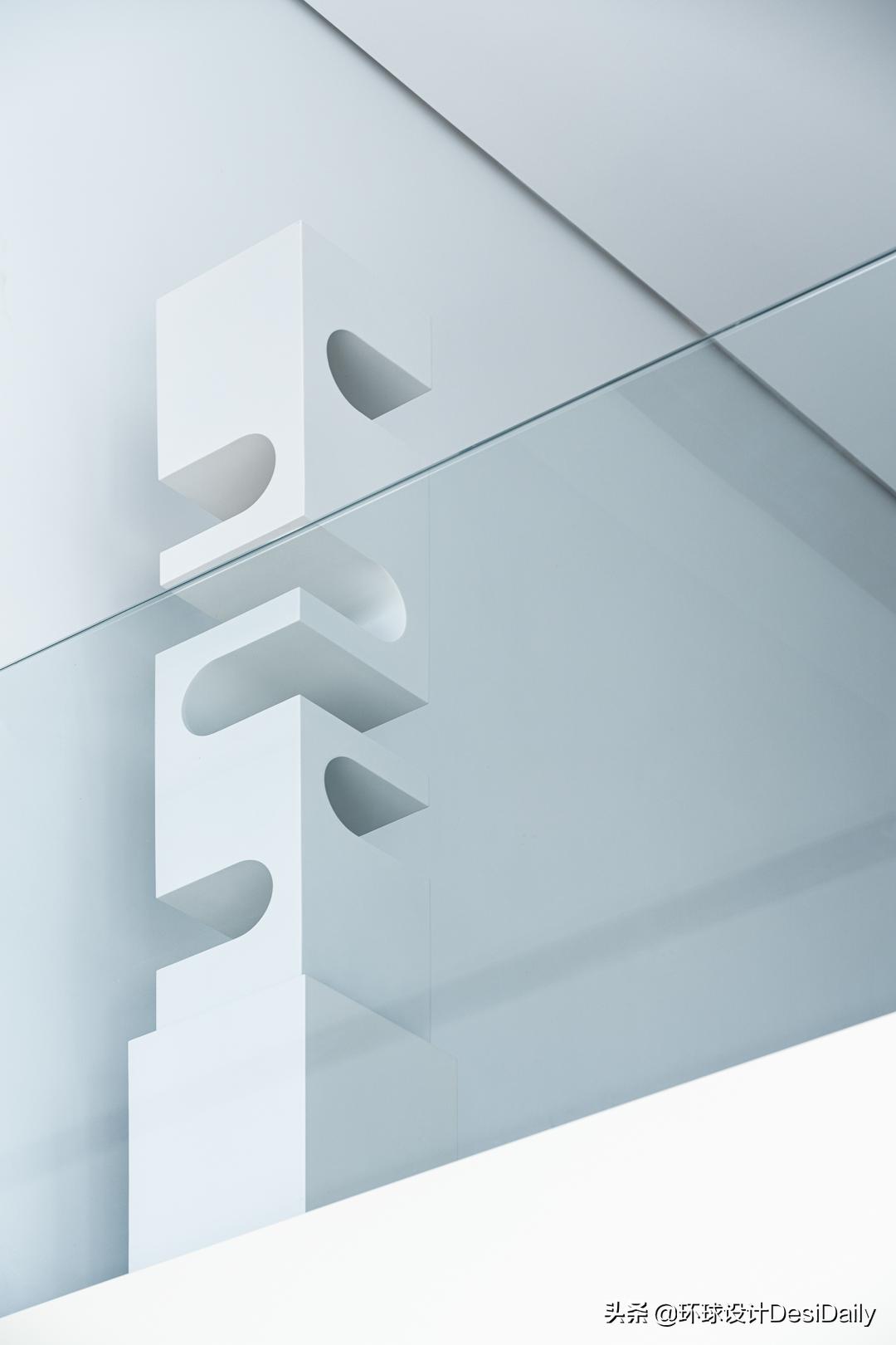 鍙ゆ湪瀛愭湀,鍙ゆ湪瀛愭湀浣滃搧